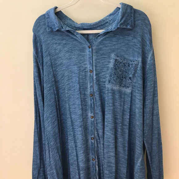 Catherines Tops - CATHERINES BUTTON UP COLLARED SHIRT W/LACE POCKET